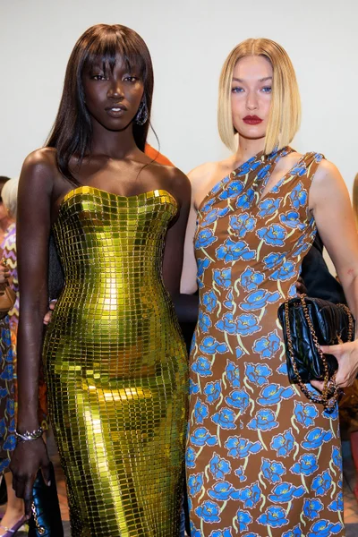 Look 14